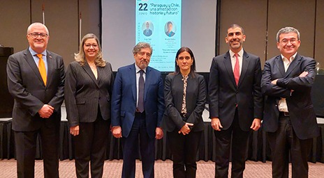 Director del CEIUC, Jorge Sahd, expuso en actividad sobre los 180 años de relaciones diplomáticas entre Chile y Paraguay