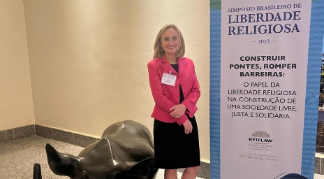 Profesora María Elena Pimstein expuso en simposio sobre libertad religiosa en Brasil