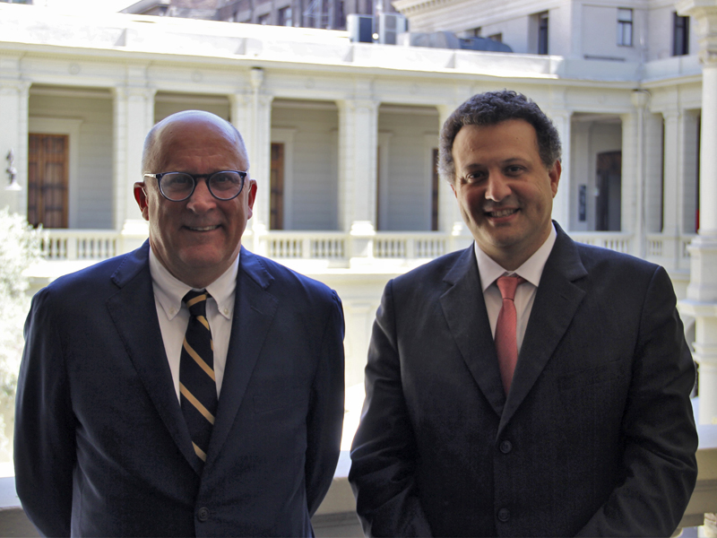 Provost de la Universidad de Notre Dame visitó Chile y se reunió con el decano de Derecho UC