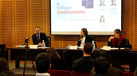Ciclo de Diálogos Constitucionales entre la UC y la U. de Chile: segunda sesión analizó los derechos y libertades fundamentales del anteproyecto