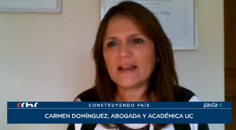 Profesora Carmen Domínguez Hidalgo participó en el encuentro Construyendo País 