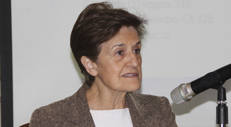 Adela Cortina expuso sobre la importancia de la ética aplicada en Derecho UC