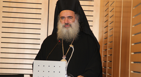 Arzobispo ortodoxo de Jerusalén dictó conferencia en Derecho UC