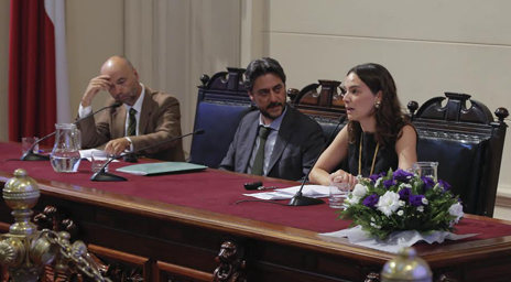 Profesores Carmen E. Domínguez y Francisco Tapia expusieron en seminario sobre modernización de las relaciones laborales