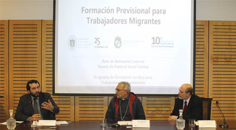Programa de Formación Jurídica para Trabajadores y Empleadores de Derecho UC entregará capacitación en materia previsional a trabajadores migrantes