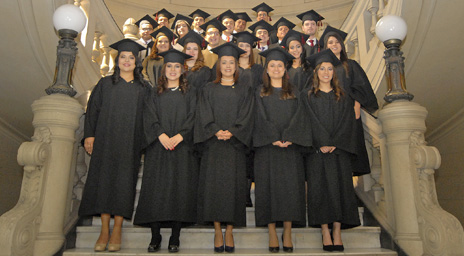 21 nuevos graduados del programa de Magíster en Derecho de la Empresa, LLM Internacional