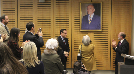 Derecho UC inauguró sala en homenaje a Sergio Díez Urzúa