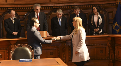 Profesora Ángela Vivanco juró como ministra de la Corte Suprema