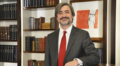 Profesor Gonzalo Fernández fue nombrado miembro de la Corte Internacional de Arbitraje de París