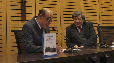 Profesor Cristián Villalonga presentó la segunda edición de su libro Revolución y Ley