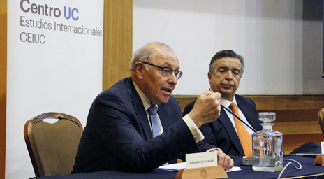 Claudio Grossman analizó en Derecho UC los pormenores de la demanda marítima presentada por Bolivia contra Chile ante la Corte Internacional de Justicia 