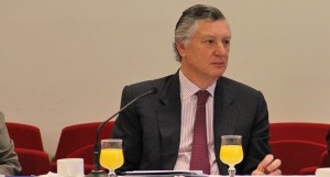 embajador de Perú en Chile, Carlos Pareja