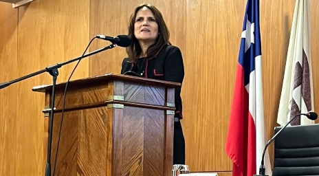Profesora Carmen Domínguez H. fue invitada a dar clase magistral de inicio de año académico en la Universidad de Talca
