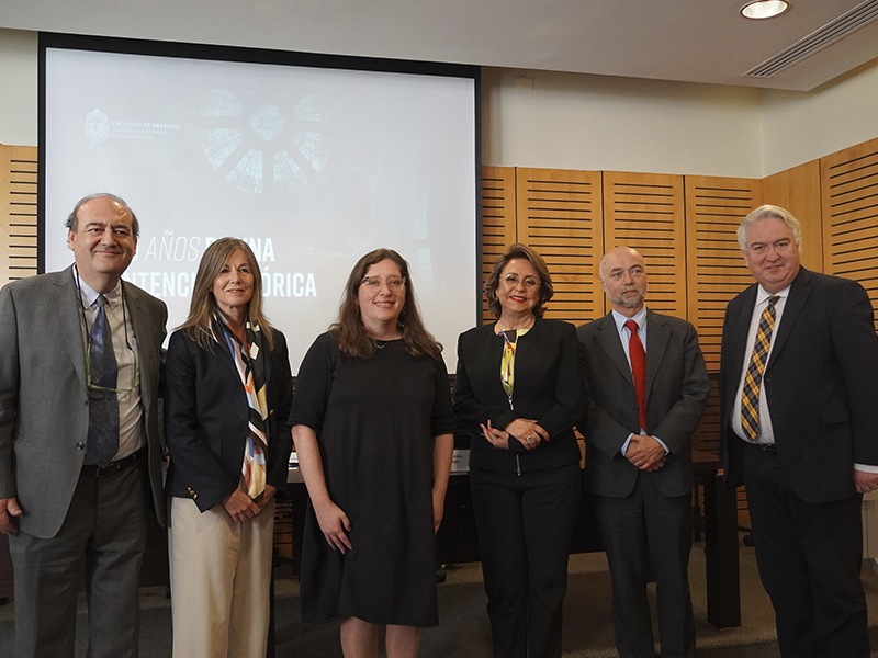 Derecho UC organizó conversatorio sobre los 40 años de sentencia del TC que permitió contar con un Tribunal Calificador de Elecciones para el plebiscito de 1988