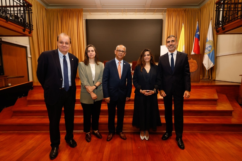 CEIUC inaugura su año académico con charla del secretario general de la OEA 