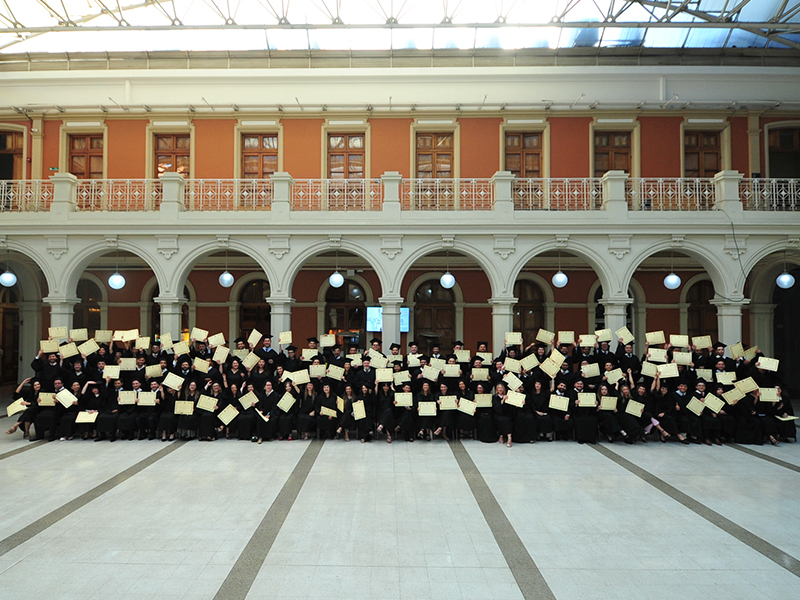 Estudiantes del Doctorado y del LLM UC 2024-2025 se graduaron en una nueva ceremonia de Derecho UC