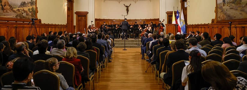 Con importantes estrenos musicales en Chile, Derecho UC realizó su tradicional Concierto de Gala