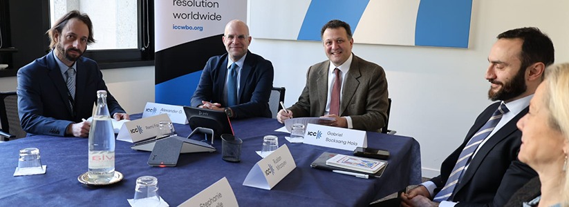 Derecho UC firma en París acuerdo con la International Chamber of Commerce (ICC)