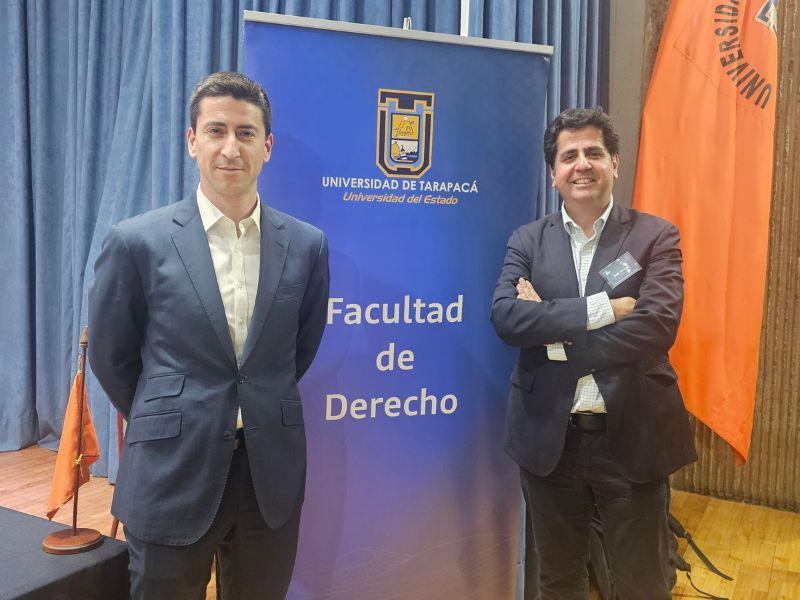 Profesores Domingo Poblete y José Luis Lara expusieron en las XXI Jornadas de Derecho Administrativo