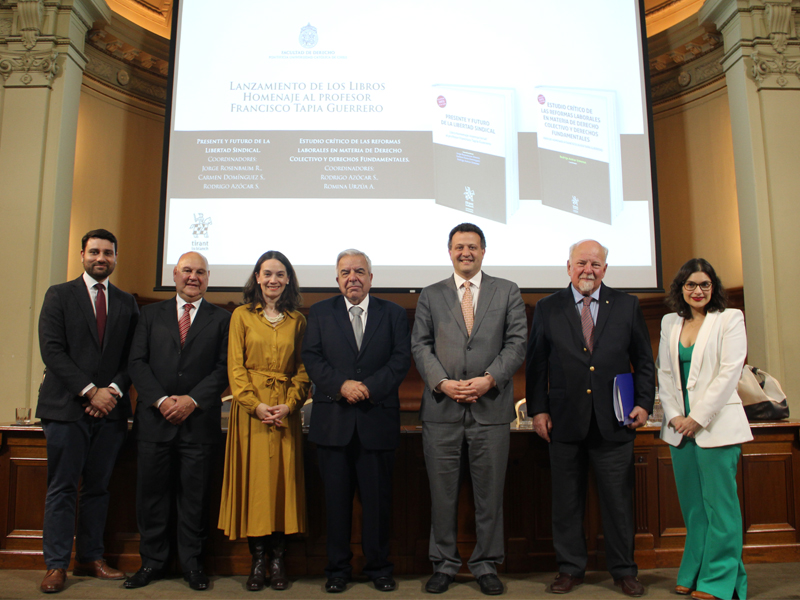 Facultad lanzó dos libros sobre derecho del trabajo en homenaje al profesor Francisco Tapia