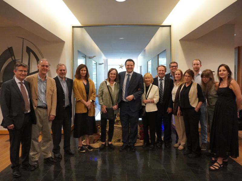 Familia de exdecano Pedro Lira Urquieta donó obra intelectual y personal a la UC