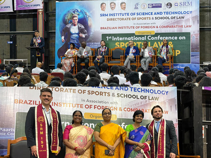 Profesor Pablo Mettroz participó en Congreso de derecho deportivo en India