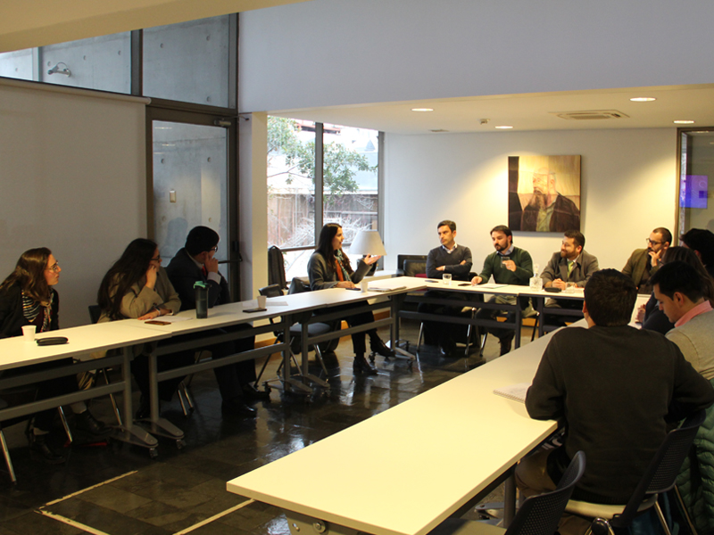 Jueces para Chile realizó primer plenario con magistrados y estudiantes
