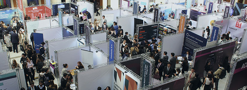 XIV Feria del Trabajo Derecho UC tuvo una asistencia de más de 2.500 abogados, estudiantes y recién egresados de universidades de todo el país