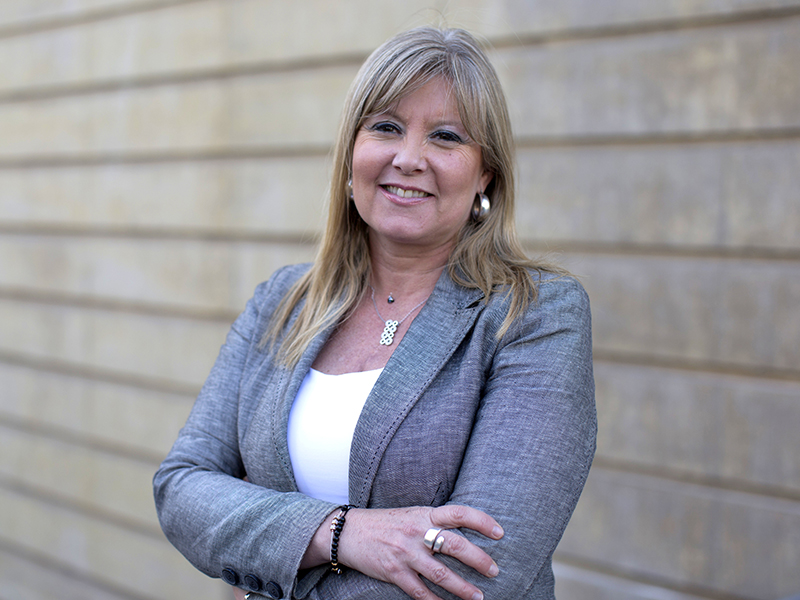 Profesora Sandra Ponce de León expuso en seminario de la Academia Judicial