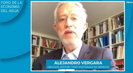Profesor Alejandro Vergara participó en Conversatorio Por la sustentabilidad del agua en Chile