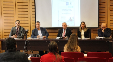 PDAE presentó libro sobre los derechos de aguas, de los profesores Alejandro Vergara y Ángel Menéndez 