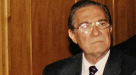 Homenaje al profesor y exdecano Jaime del Valle Alliende
