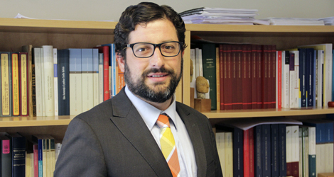 Profesor Juan Luis Goldenberg intervino en dos seminario sobre sistema financiero