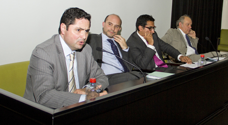 Profesores Derecho UC participaron en congreso internacional sobre el derecho de los contratos