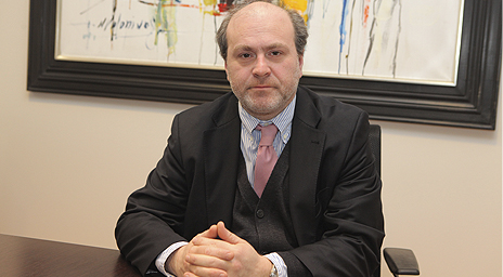Profesor Carlos Frontaura fue designado nuevo consejero del Instituto Nacional de Derechos Humanos