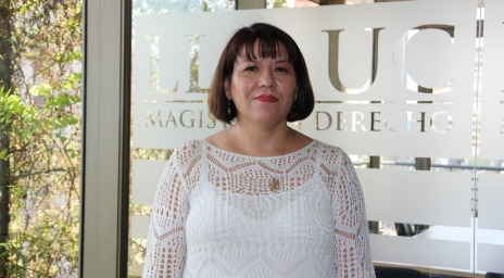 Soledad Recabarren es la nueva coordinadora de la mención en Derecho Tributario