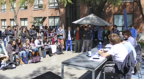Representantes estudiantiles debatieron en torno a la reforma educacional