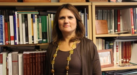 Profesora Carmen Domínguez H. expuso en importante congreso en Paraguay