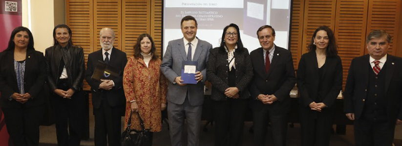 Decano Gabriel Bocksang lanzó libro ‘El impulso sistemático del Derecho Administrativo chileno (1861-1890)’