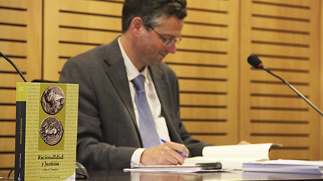libro-racionalidad-y-justicia_carlos-casanova_interior