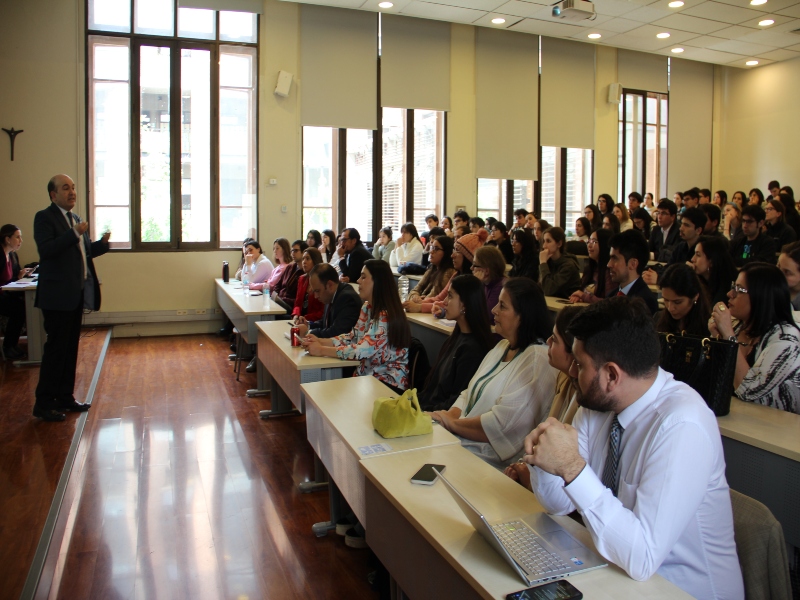 Charla_Clínica_Jurídica_alumnos_4to_año_-_web