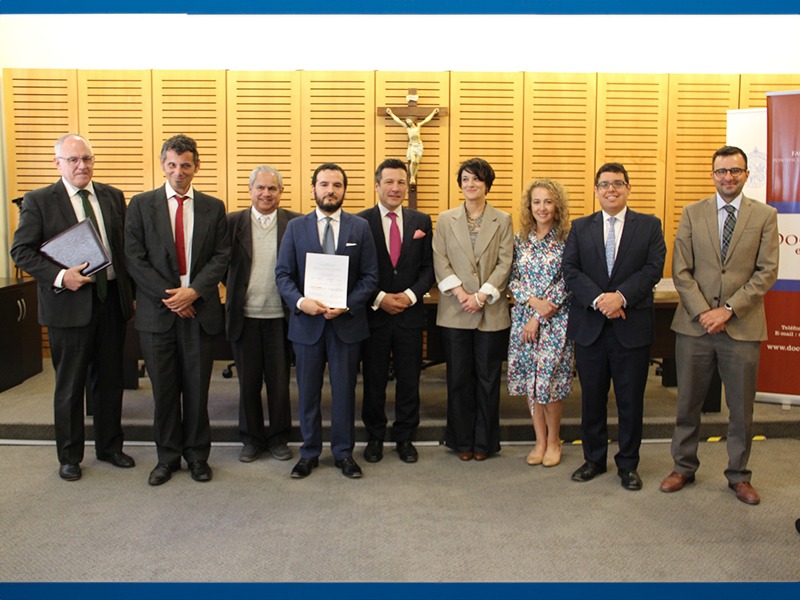 Profesor_Juan_Esteban_Villarroel_aprobó_con_distinción_máxima_su_defensa_de_tesis_doctoral_-_web