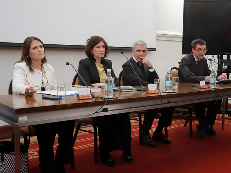 Carmen_Domínguez_H_en_lanzamiento_libro_UDP_2024