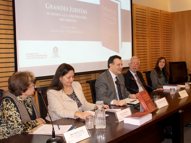 Lanzamiento_libro_Grandes_Juristas_web