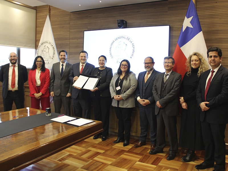 Nota_Derecho_UC_firmó_convenio_con_Contraloría_web
