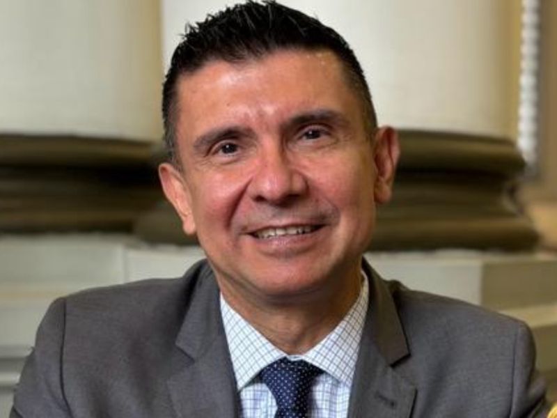 Patricio Aguirre, exalumno de Derecho UC, es nombrado embajador de Chile en Suiza