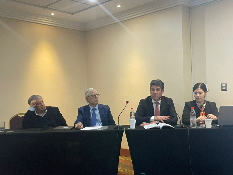 Jaime Alcalde expuso en actividades sobre derecho de consumo, de sociedad y registral – web