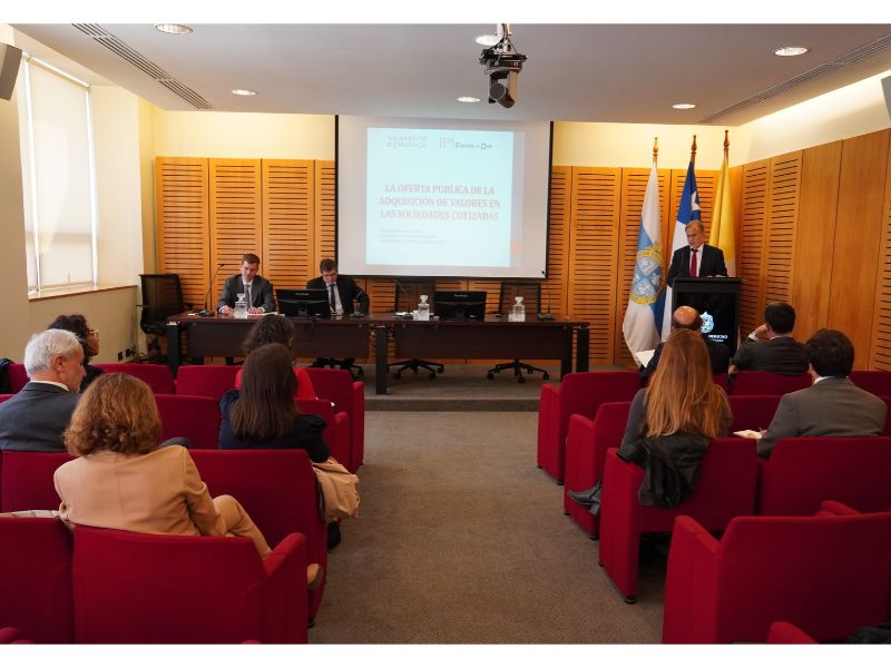 Balance y desafíos a 25 años de la Ley de OPAS Derecho UC y la UAI reúnen a expertos y autoridades