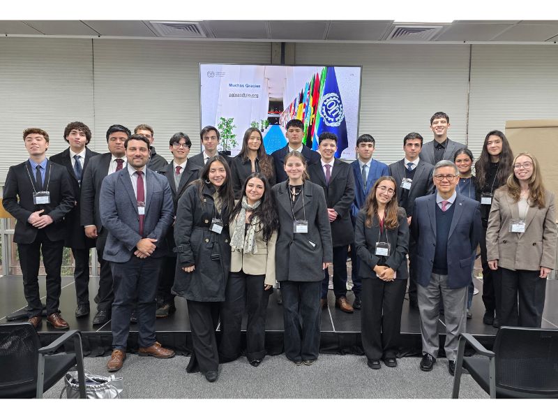 Estudiantes de Derecho UC visitaron la Oficina de la OIT y participaron en clase magistral sobre el mundo del trabajo